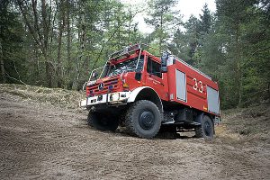 U 5000 (U 437.436), Euro 4, mit Ziegler Tanklöschaufbau, TLF, Truppenübungsplatz in Bergen